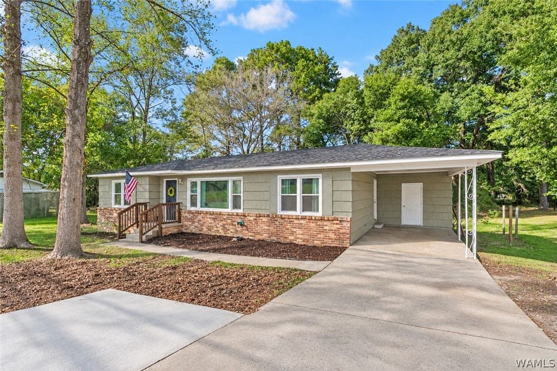 624 James I Harrison Jr Parkway, Tuscaloosa, AL 35405