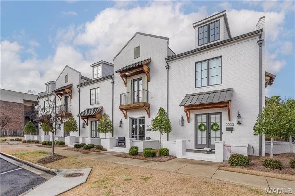 Eleventh Street Townhomes