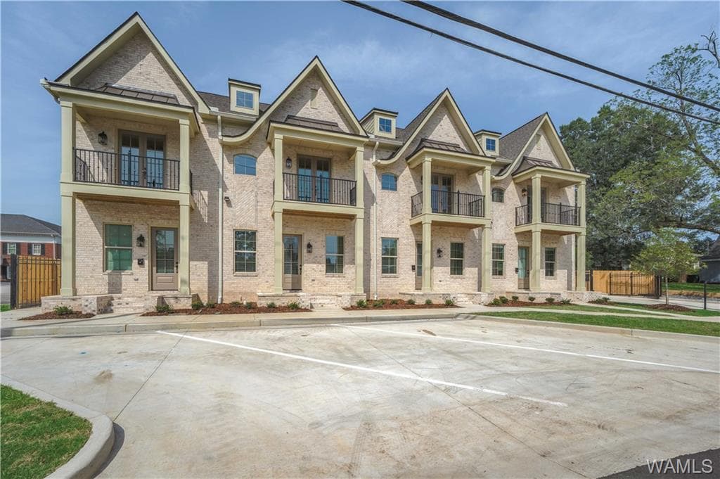 High Tide Townhomes