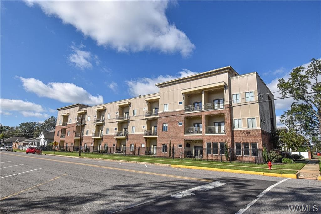Summit on 7th